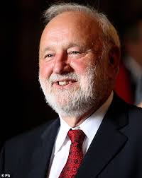 Labour grandees lead mourners at Frank Dobson's funeral