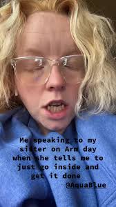 #gymtok #fyp but why do sisters want the best for you! She should just let  me be a chunky queen 😭 #trending #parati