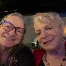 Can neoprene sleeves be washed in the dishwasher?