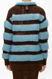 Knitting genius is the perfect app to guide you while learning and knitting amazing accessories : Moncler 1952 Moncler Genius Ietp Us