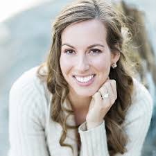 Lauren Killam's Instagram, Twitter & Facebook