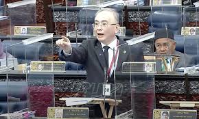 Kuala lumpur, oct 9 — bagan mp lim guan eng wants to know whether transport minister datuk seri wee ka siong will accuse communications and . Former Ministers Blast Dr Wee Ka Siong For Ignorance About Undersea Cables Soyacincau
