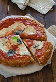Visualizza le altre ricette scodella di pane con zuppetta di legumi e frutti di mare tempo (in minuti): Pizza Di Pane In Padella Pomodoro E Mozzarella Furba In 30 Minuti