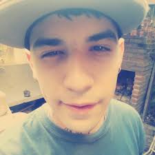 Vendo zapato náutico usado hombre N 42 .$10 mil . Bota mujer usada buen  estado N 38 $ 10 mil Sna Lorenzo.