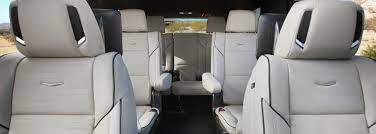Modern amenities deliver the highest quality of comfort and convenience, every ride. 2021 Cadillac Escalade Interior Features Sheehan Cadillac