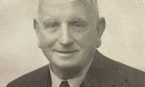 bct100: Local press shaped by the hand of Hills