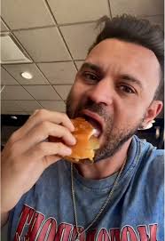 McDonald’s won’t ruin your gains. Being lazy will. 🤷‍♂️🔥 #fitnessmyths  #bulkingseason #fitnesshumor #musclegrowth