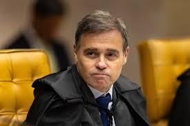 Mendonça se reúne nesta segunda-feira com a PF para nova rodada de conversas sobre caso Master