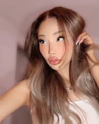 Angelica Paris's Instagram, Twitter & Facebook