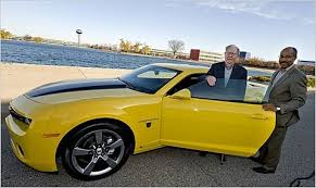 Black And Yellow Camaro Yellow And Black Camaro On The Racetrack Camaro Black Camaro Camaro Wheels
