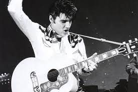 Elvis aaron presley starb mit nur 42 jahren am 16. Elvis Presley 82 Geburtstag Einer Legende