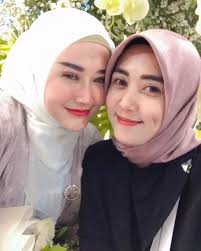 Bantah Terlibat, 7 Potret Kebersamaan Marissya Icha & Hay Tje yang Bongkar  Chat Fuji