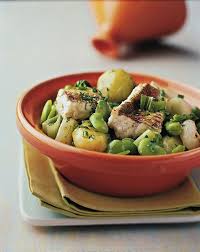 Tajine De Rascasse Aux Feves Et Pommes De Terre Tajine Tajine Poisson Recette Tajine