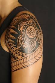 One of the most popular design in hawaiian tattoo is that of the gecko, which is believed to have supernatural powers. 150 Awe Inspiring Polynesian Tattoos Meanings Ultimate Guide 2021