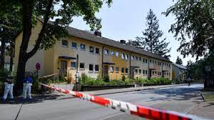 Two people are killed in german shooting spree as gunman 'runs amok' before fleeing. 1ka4mt Zmffkmm