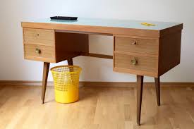 Schreibtisch selber bauen arbeitsplatte neu das beste von 40 schreibtisch selber bauen schreibtisch im bastelraum ist 98 quot ikea karlby arbeitsplatte in nussbaum plus 3 alex sch in. Schreibtisch Von Eka Mit Resopaloberflache Raumwunder Vintage Wohnen In Nurnberg