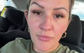 Mum slams 'humiliating' water park rules for 'body shaming' teen daughter