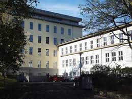 Als etabliertes sprachrohr der region bieten wir ihnen als werbeträger eine hohe reichweite und kontaktqualität. Aktuell Das Aloisiuskolleg Der Jesuiten Und Die Aufarbeitung Des Missbrauchsskandals