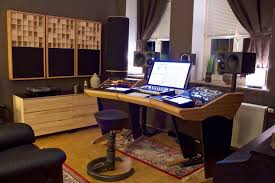 Custom Onda Desk In Beech At Home Studio Of Producer And Audio Engineer Patrick Grethen From Germany Recording Studio Home Home Studio Desk Home Studio