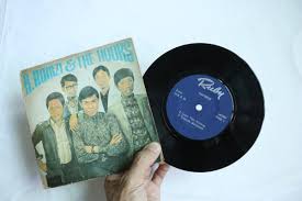 Lagu tiga kupang mp3 ✖. A Romzi The Hooks Ep Malay Singapore Lagu Tiga Kupang Rudy Records Piring Hitam Vg Music Media Cd S Dvd S Other Media On Carousell