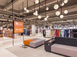 Skip forwards over a carousel of items. Zalando S Outlet Store Strategy Takes Shape After New Openings News Distribution 1009228