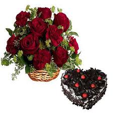 Make your order before 6 pm for midnight cake delivery, midnight gift and. Send Heart Cake N Red Flowers Online Gifts Shop Midnight Delivery