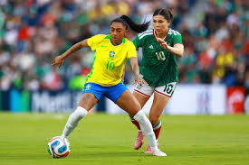 Barcelona contrata atacante brasileira Kerolin em transferência recorde