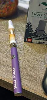 Oil separates out of it like it does from water (although it isn't water either). Can I Put My Thc Oil In My Vape Pen Quora