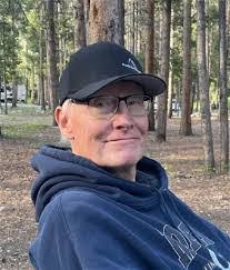 Robert Ament's Instagram, Twitter & Facebook