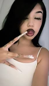 Follow @getlike.chloe