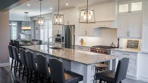 black and white kitchens home trends