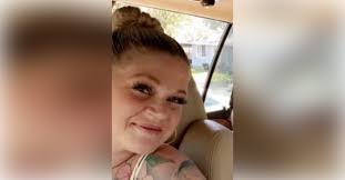 Amber Julian's Instagram, Twitter & Facebook