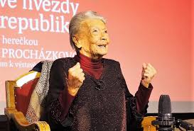 La sua principale attività nel mondo del cinema è quella di interprete e tra i lavori più. Herecka Zdenka Prochazkova Pozdni Laska Je Ta Prava I60 Cz