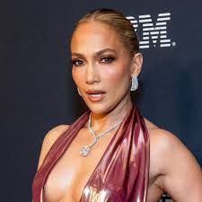 Jennifer Lopez Accessorizes Plunging Neckline With $25 Million Diamonds
