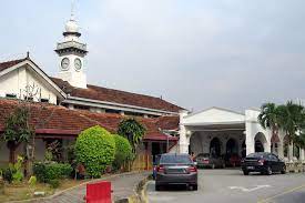We knew it after arrived.many people waiting.no bas and car. Seremban Ktm Station Klia2 Info