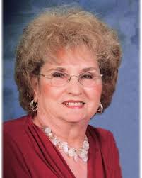 Nellie Lyon's Instagram, Twitter & Facebook