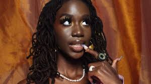 Fetty Wap's ex-bae Alexis Skyy takes the cucumber challenge to a new low in  viral video