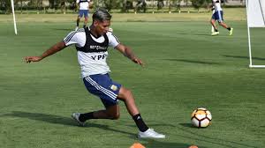 El entrenador de la selección argentina sub 23, fernando batista, entregó esta tarde la lista definitiva de jugadores que compondrán la delegación que viajará a japón para disputar dos amistosos de preparación ante el equipo local, antes de fin de mes. Seleccion Argentina Sub 23 En El Preolimpico Plantel Figuras Y Fixture Goal Com
