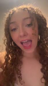 Joanne Hobgood's Instagram, Twitter & Facebook