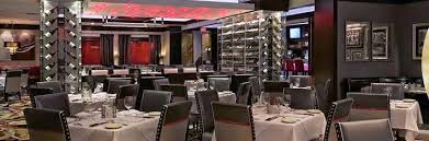 Who is the guy that sells seafood (Houma oystets) who lives near the  airport?