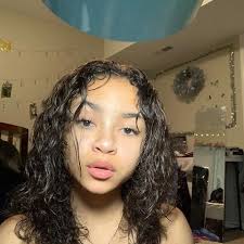 I used floral accessories and gold beads to create some interesting looks. 48 Same Girl Ideas Light Skin Girls Pretty Mixed Girls Curly Girl Hairstyles