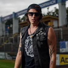 14.08.2021 + add to google calendar; Blackstar Endorsed Artists Blackstar Amplification