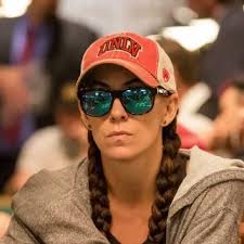 Danielle Andersen's Instagram, Twitter & Facebook