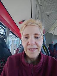 Ich bin der Emil Bin 50jahre und wohne in Österreich Wien und suche eine  Frau für eine Beziehung ich koche gerne und kuschle