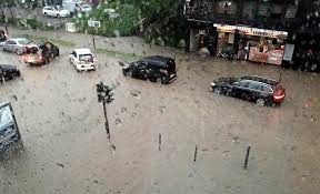 Omio.com has been visited by 10k+ users in the past month Unwetter Sorgt Fur Uberflutung Und Lange Staus Mit Updates Wuppertal Total Aktuelle Nachrichten Und Lokale News
