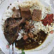Salah satu depot atau warung makan cukup tua dan terkenal di jawa timur yakni rumah makan rawon nguling malang. 5 Warung Rawon Paling Enak Di Banyuwangi Rasanya Mantap