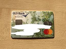 Easily manage your auto loan with global lending services. Lukas Heute Ist Meine Neue Kreditkarte Der Glsbank Ruh Chaos Social