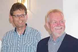 PERSONALIEN STADTVERWALTUNG Bei einer kleinen Feierstunde wurden Herr Walter  Jost und Herr Peter Hilsenbeck verabschiedet. Gleichzeitig konnte  Bürgermeister Kaufmann Frau Andrea Okle, Herrn Manfred Braun und Herrn  Daniel Fabian als neue Mitarbeiter