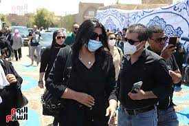 عمرو وهبة يناشد بـ احترام حزن ابنتي دلال عبد العزيز. Anywpo85ryfdum