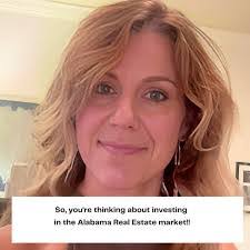 Amanda Eckart's Instagram, Twitter & Facebook